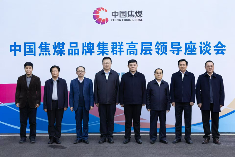 合影_副本.jpg